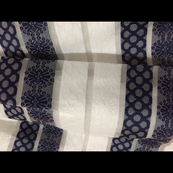 Girls frock - Picture 3 of 5